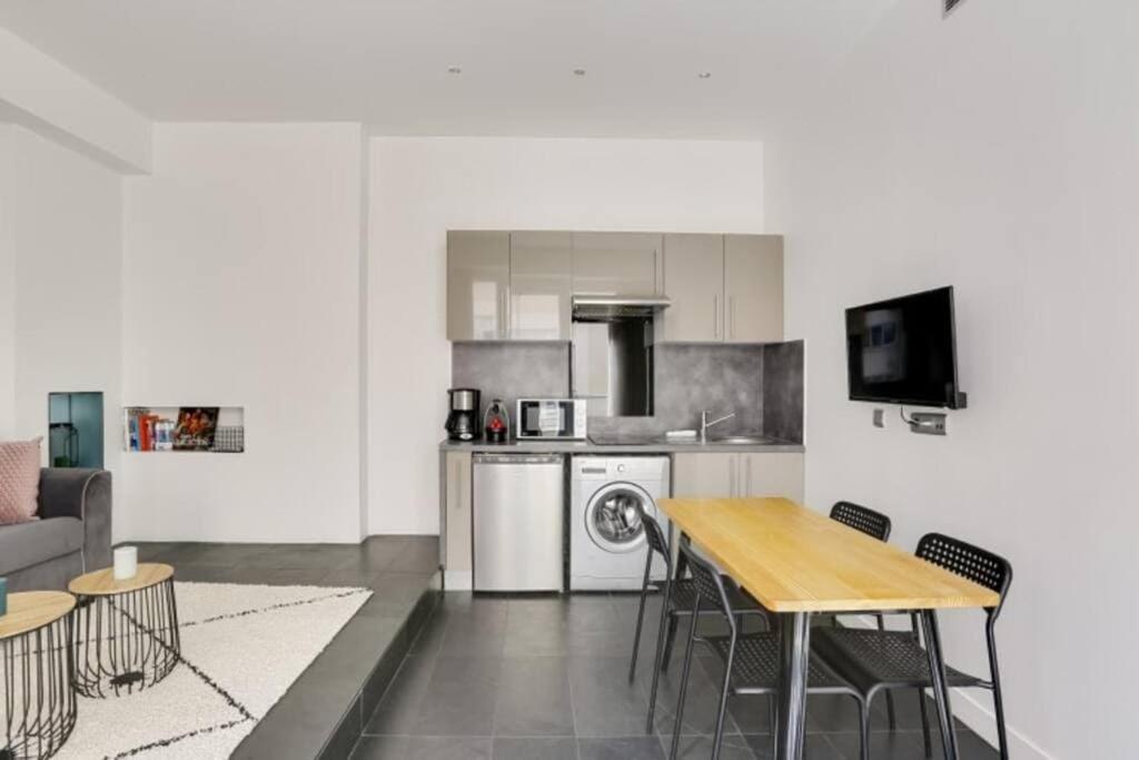 Appartement Cosy Pres Du Marais Parigi Esterno foto